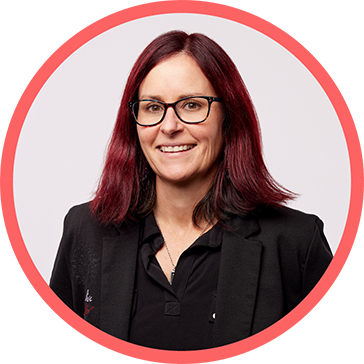 Image of Jennifer Burgess, VP Customer Engagement at Matterworks within a circle with a pink border